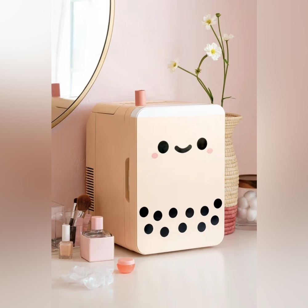 Smoko Pearl Boba Milk Tea Beauty Skincare Mini Mini Travel Refrigerator - 4L